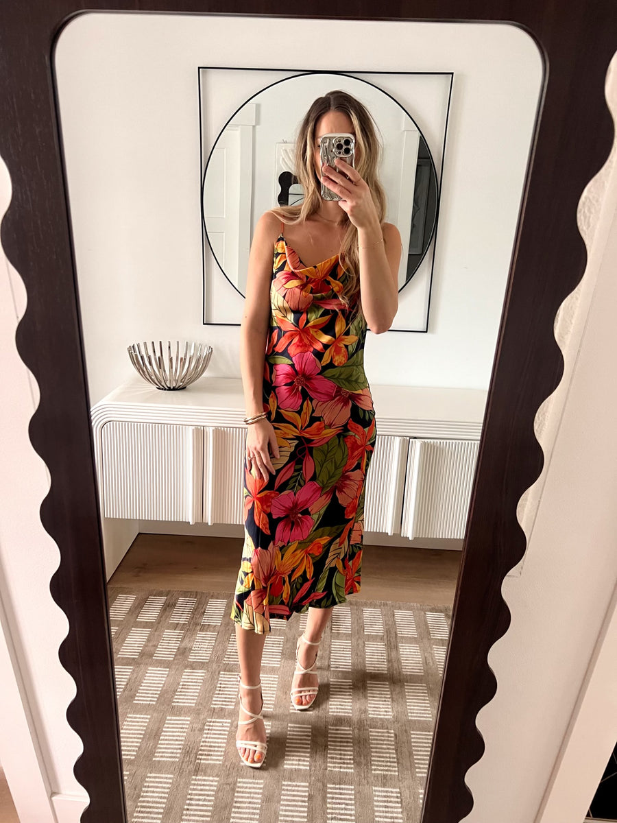 Tracy Midi Slip Dress – shopsevencompany