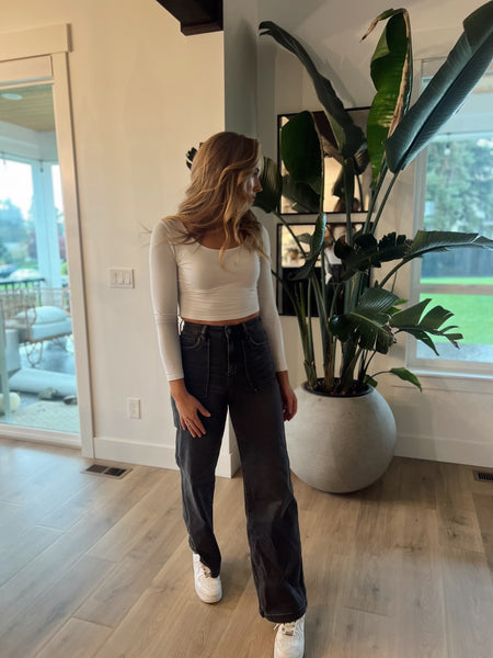 Hailey Carpenter Wide leg Denim