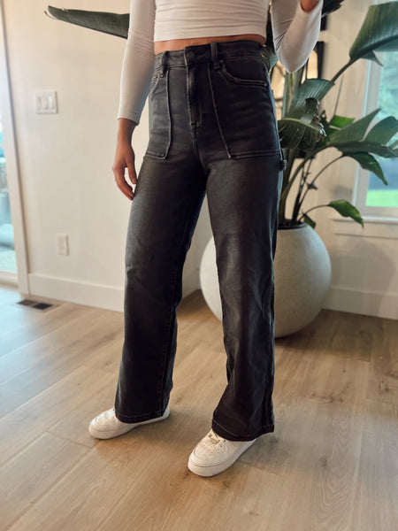 Hailey Carpenter Wide leg Denim